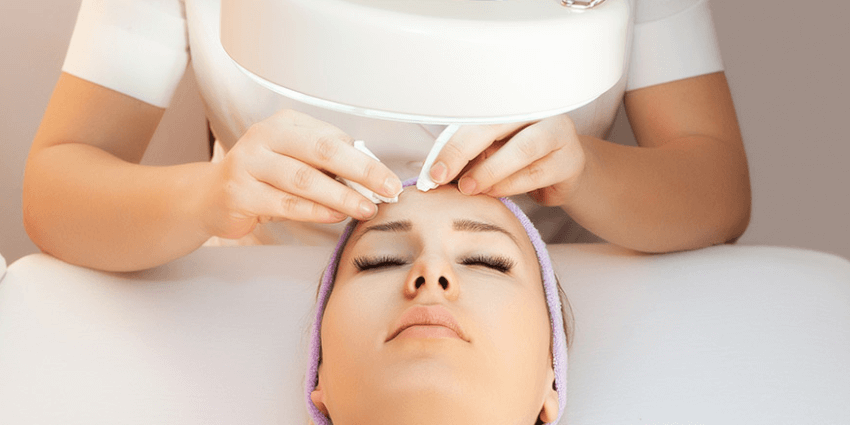 Lees meer over het artikel Ontdek de magie van Henna Brows in Den Bosch voor een natuurlijk stralende look