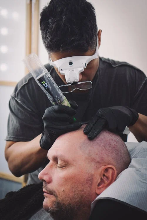 Lees meer over het artikel Volle en symmetrische wenkbrauwen: onthul de geheimen van permanente make-up