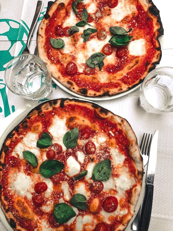 Lees meer over het artikel Ontdek de Beste Pizzeria’s in Amsterdam voor de Heerlijkste Pizza’s van de Stad